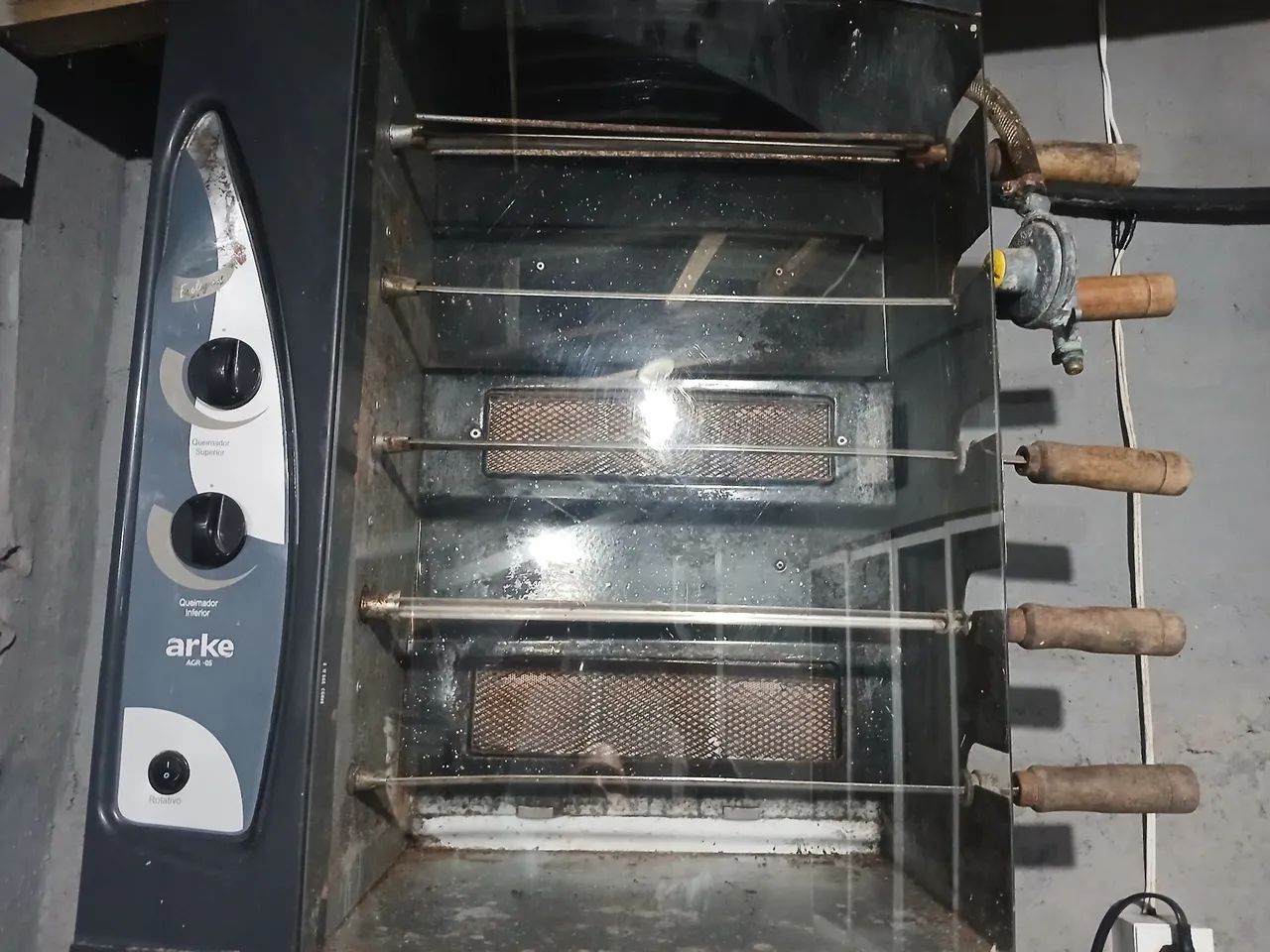 Churrasqueira  elétrica e a gás 