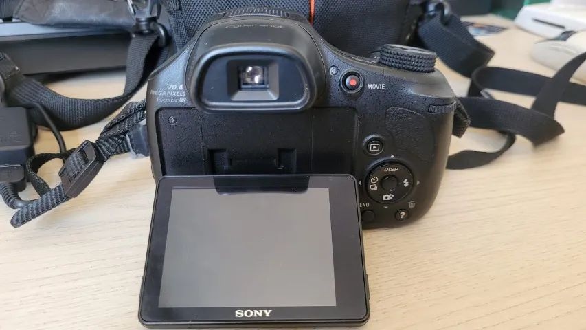 Câmera Digital Sony DSC-HX300 (Estado de Nova) + Case - Foto 2