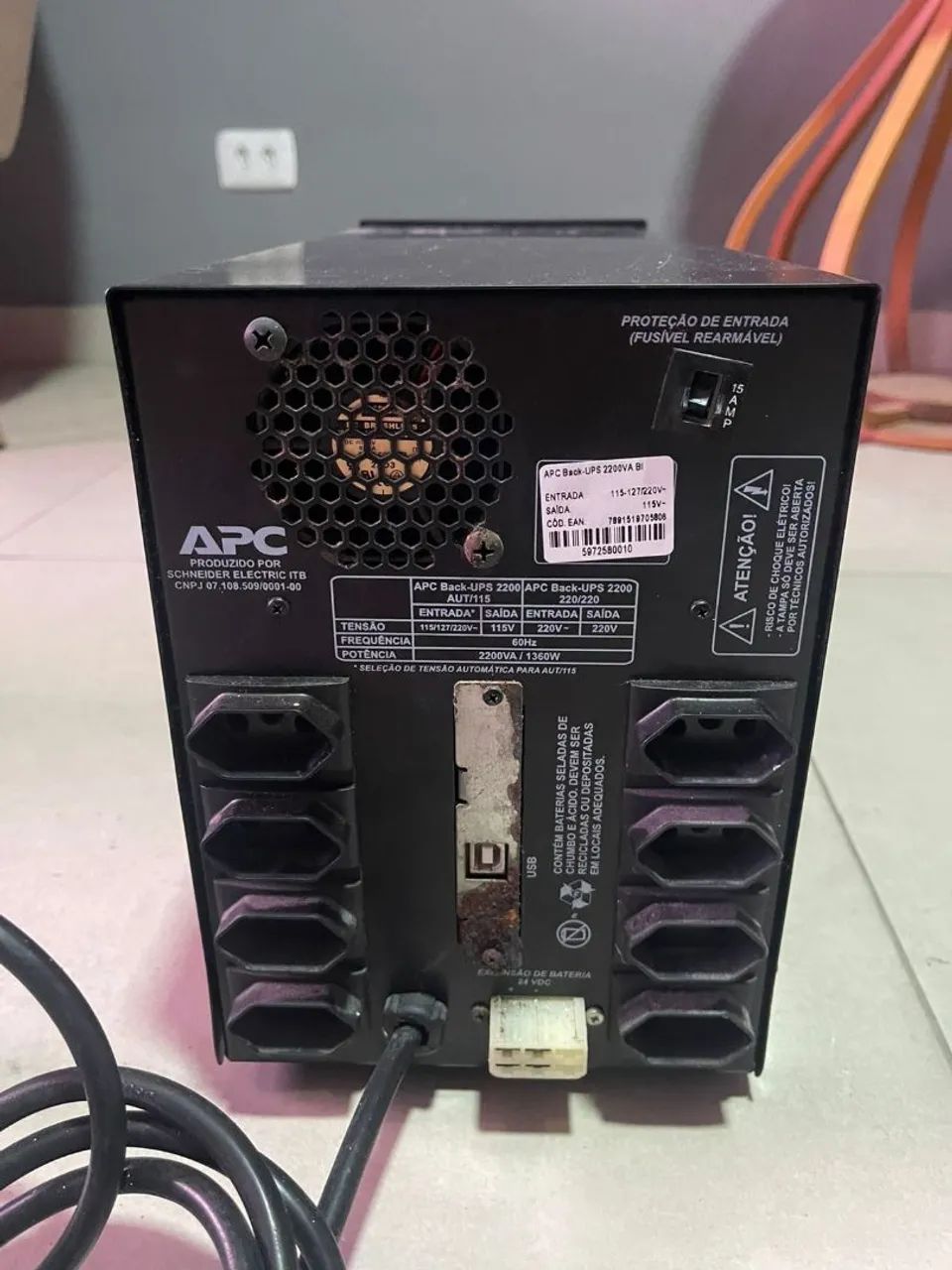 nobreak APC Back-UPS 2200 - Foto 4