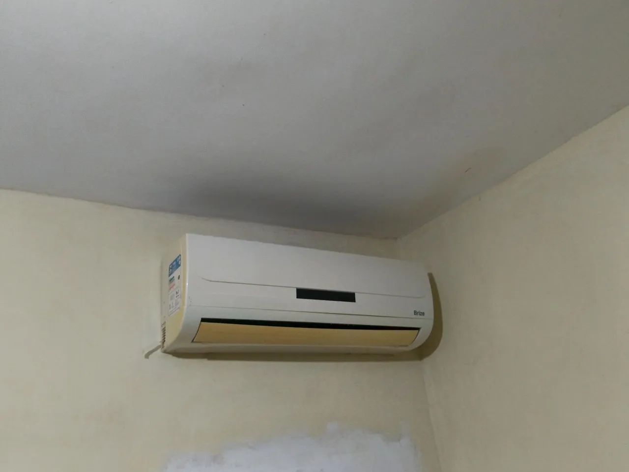 Ar condicionado 12.000 BTUs 