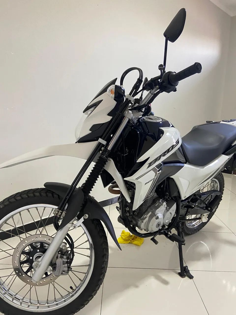 Vendo Bros 160, com 3.640 km de rodada - Foto 3