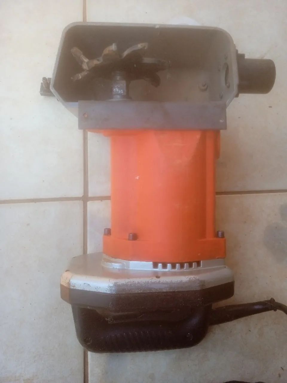 Máquina de cortar alvenaria 470963654671083522