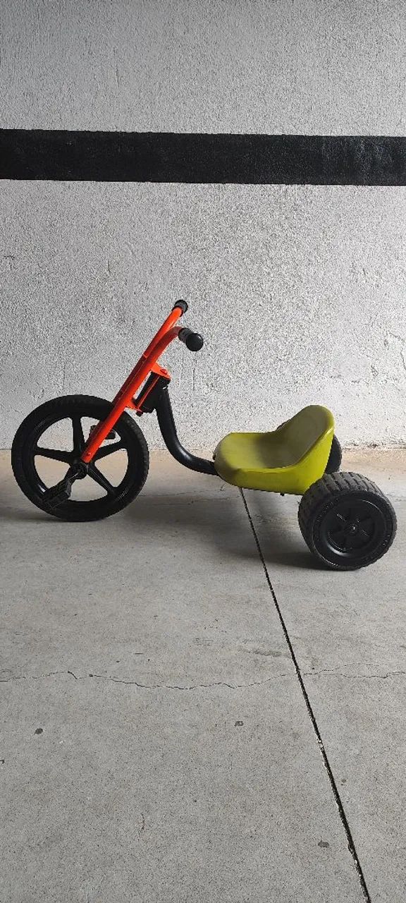 Triciclo infantil Velotrol