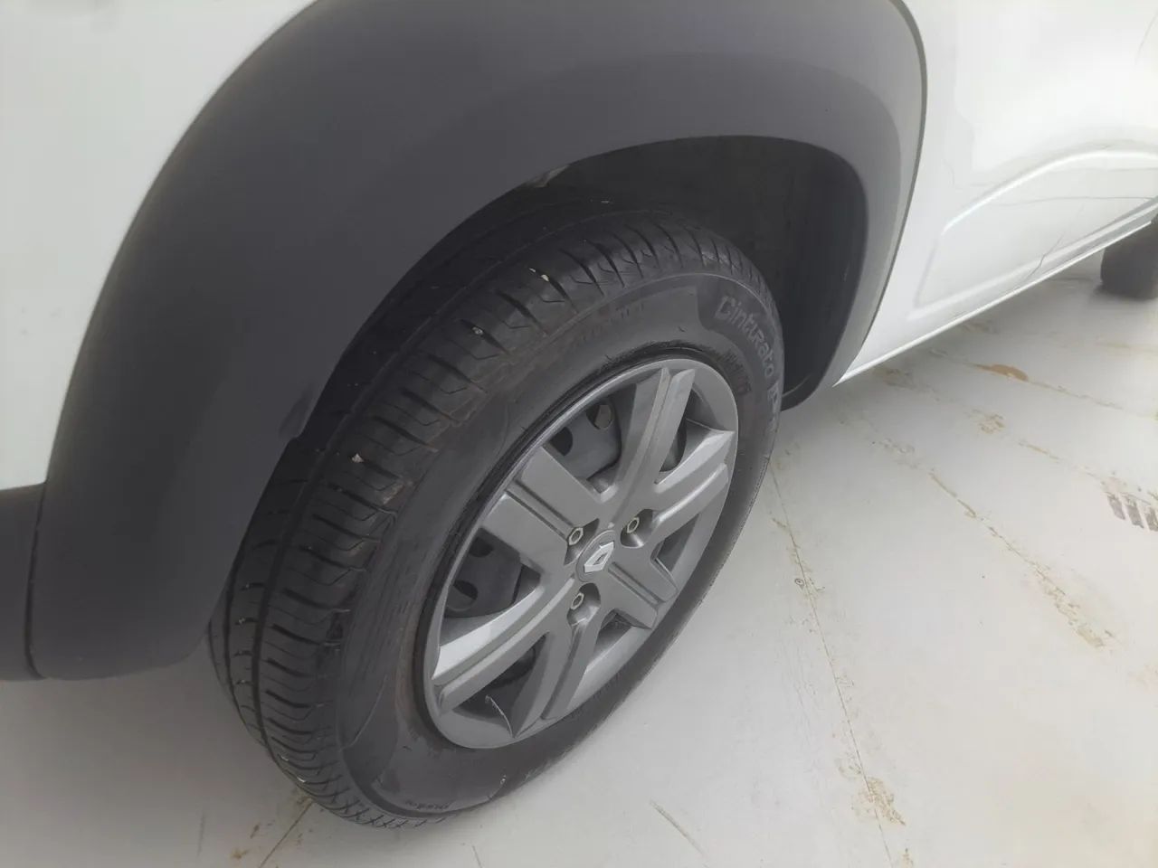 Renault Kwid 1.0 Zen, foto 14 de 18