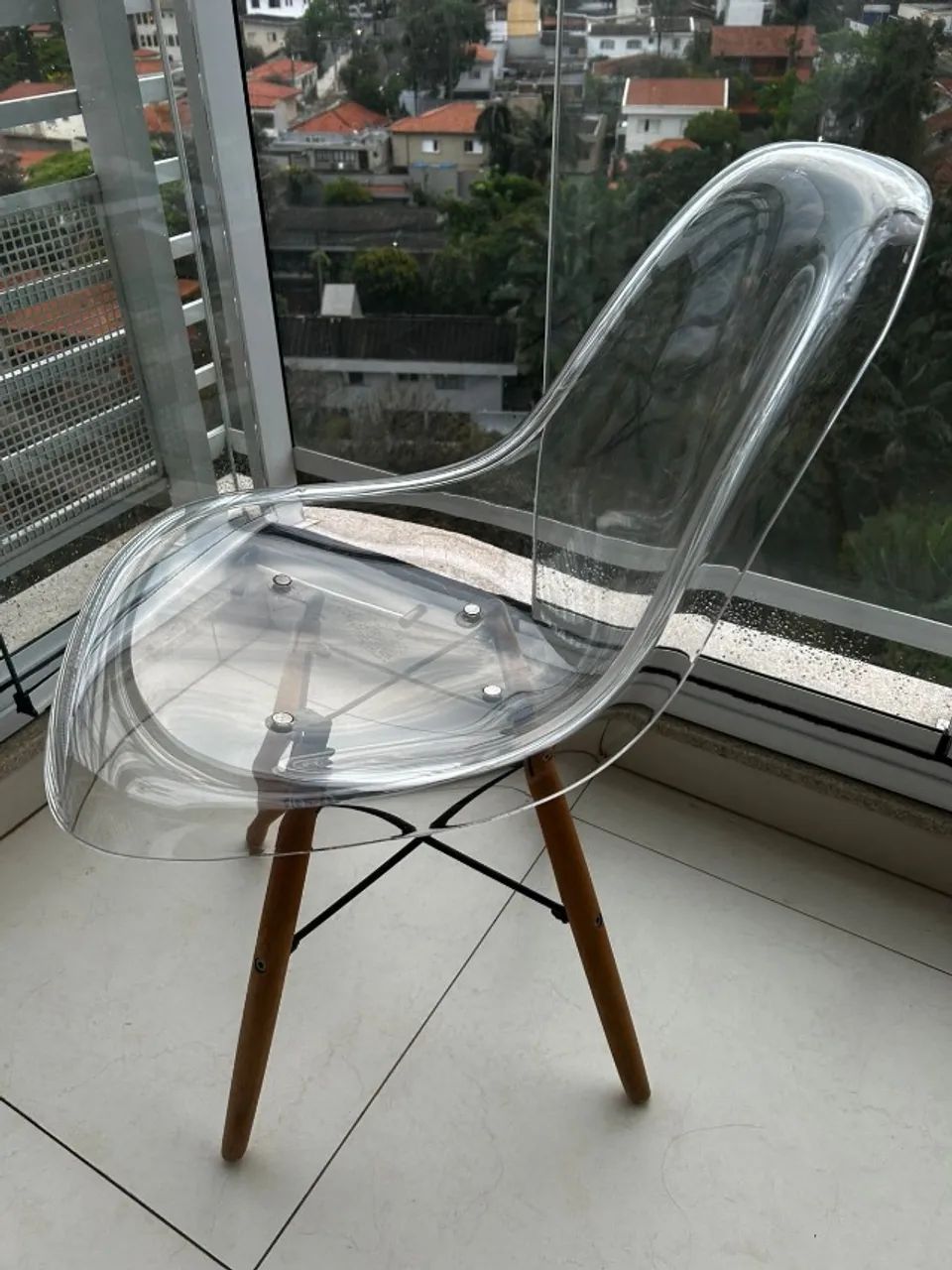 Cadeira Charles Eames Eiffel Transparente - Foto 4