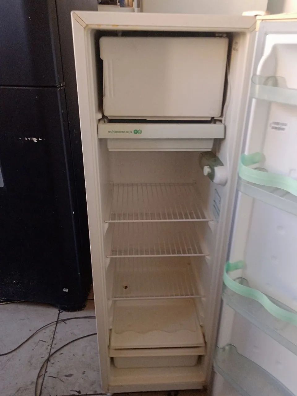 Geladeira Consul 280L funcionando  - Foto 3