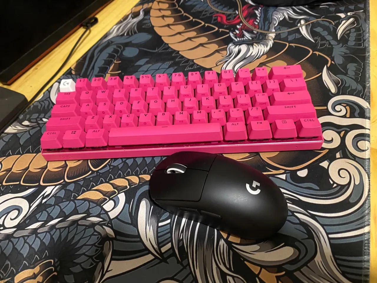 Teclado e mouse gamer 