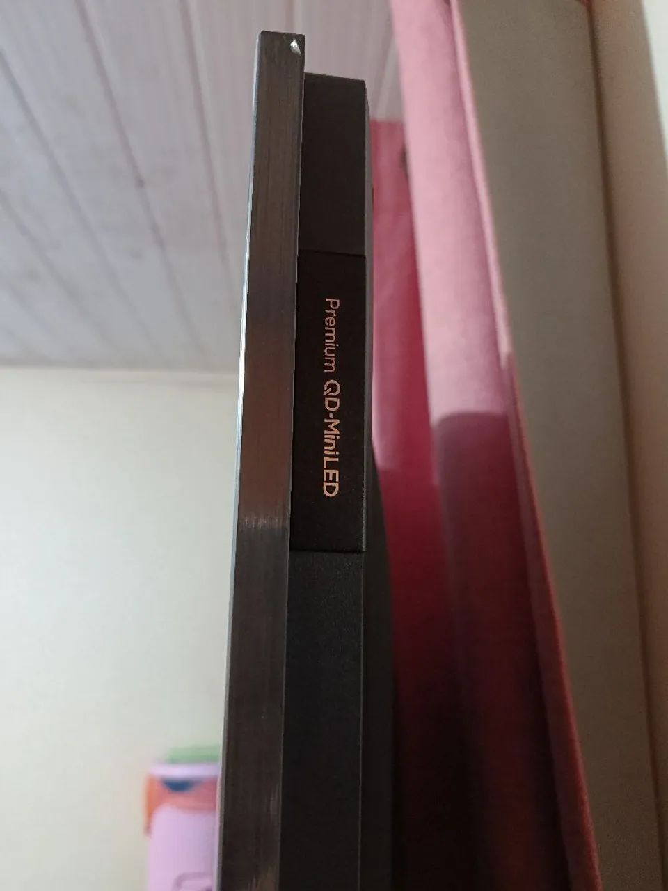 Vendo tv Mini led TCL c6k 55 Polegadas. A tv possui um mês de uso. Somente a vista. - Foto 2