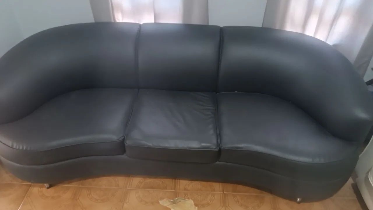 Sofa 3 e 2 lugares couro preto - Foto 3