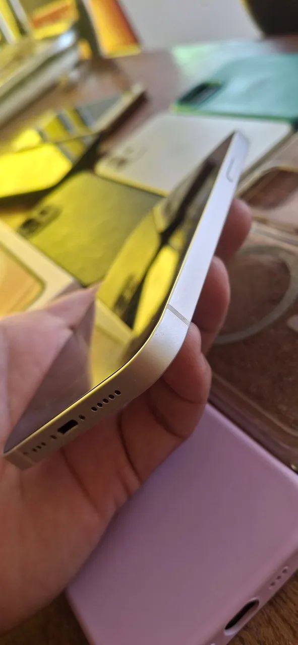 IPhone 12 64 branco - Foto 2