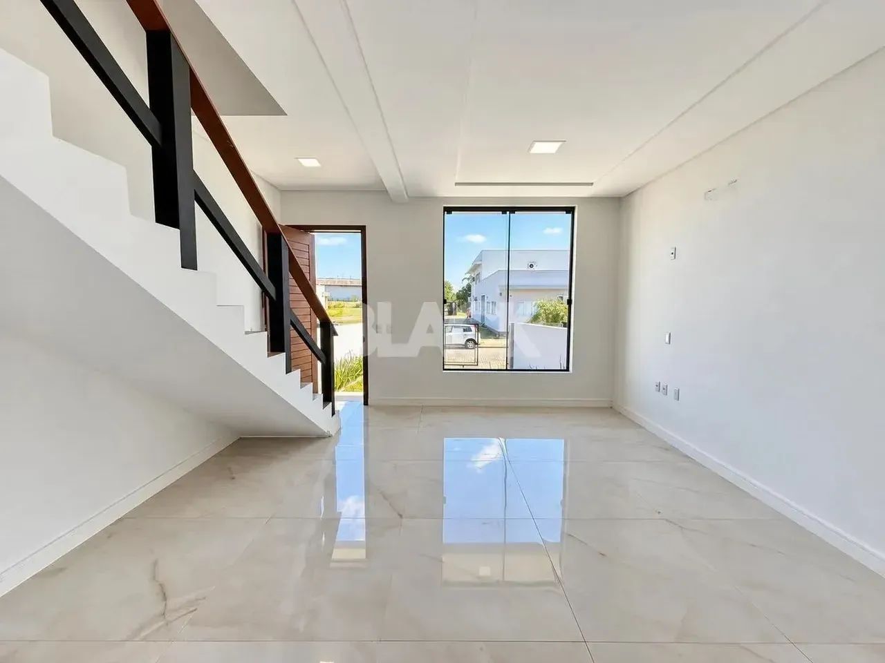 SOBRADO 2 SUITES EM PASSO DE TORRES - Foto 5