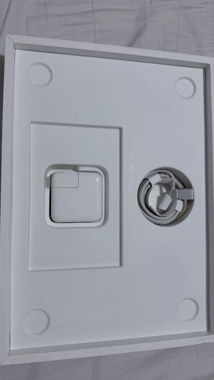 MacBook M2 8/256 - Foto 4