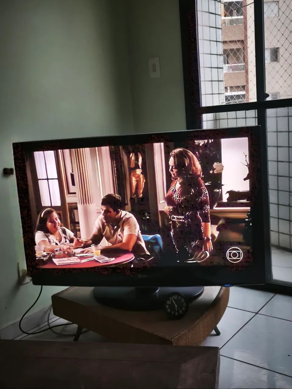 LG IMPECÁVEL 40 