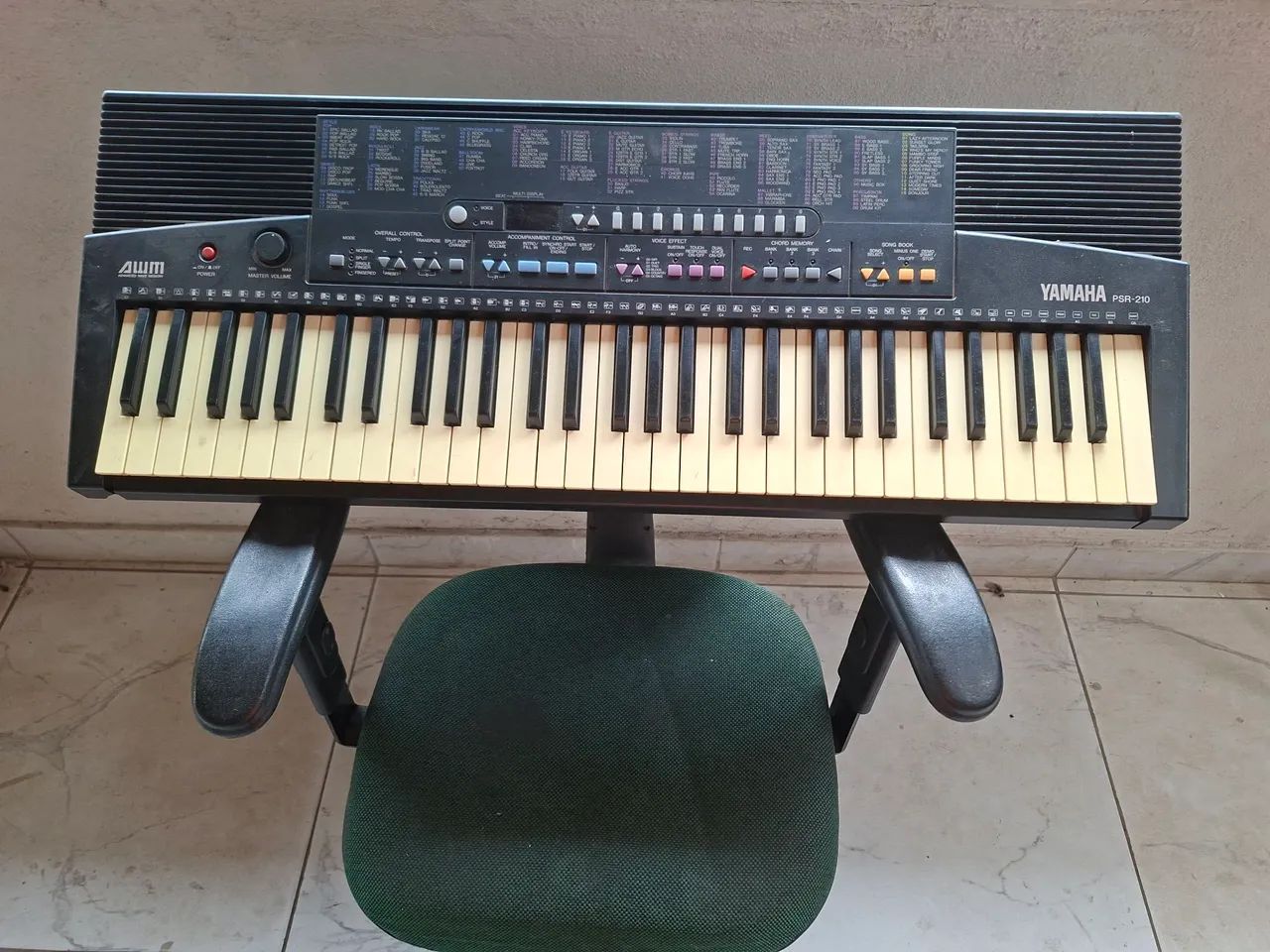 Teclado YAMAHA PSR-210