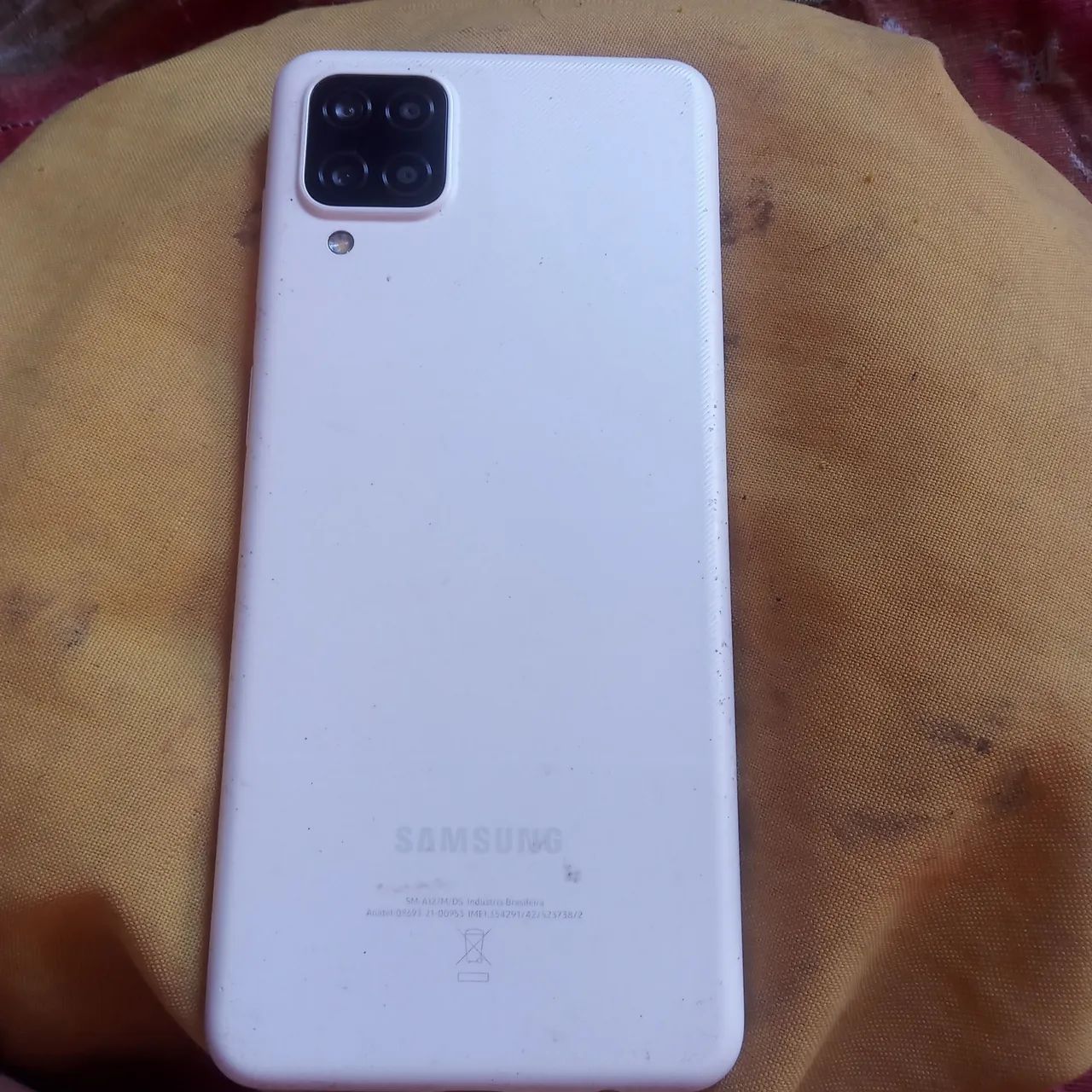 Celular Samsung a 12 com Defeito - Foto 2