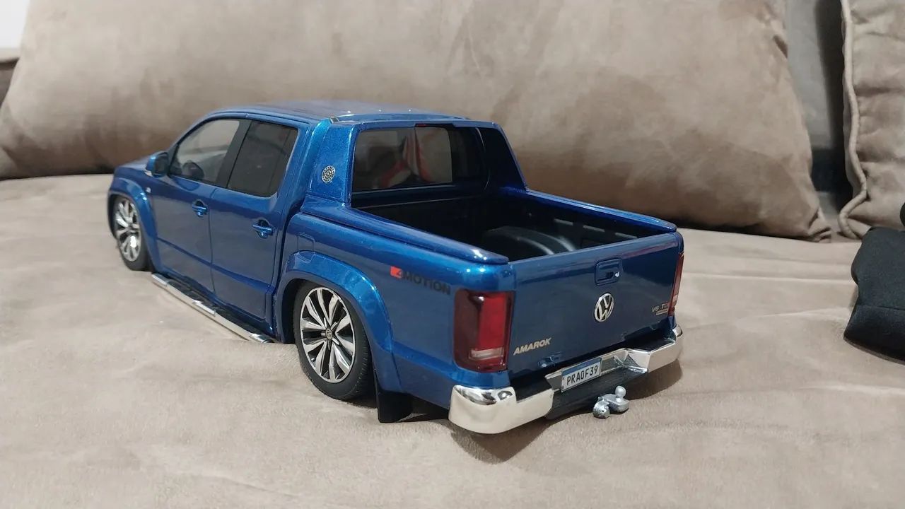 Miniatura Amarok 1/18  - Foto 3