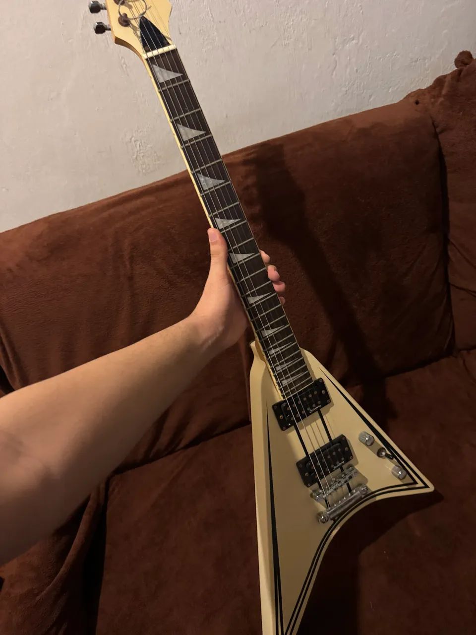Guitarra CLG-45 Flying V Strinberg - Foto 4