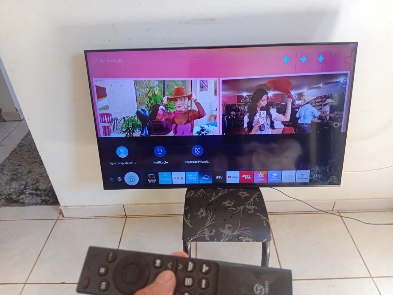 Tv Samsung smart 52 polegadas tem 3 mil canais e Xbox porém tem listra fio de cabelo  - Foto 2