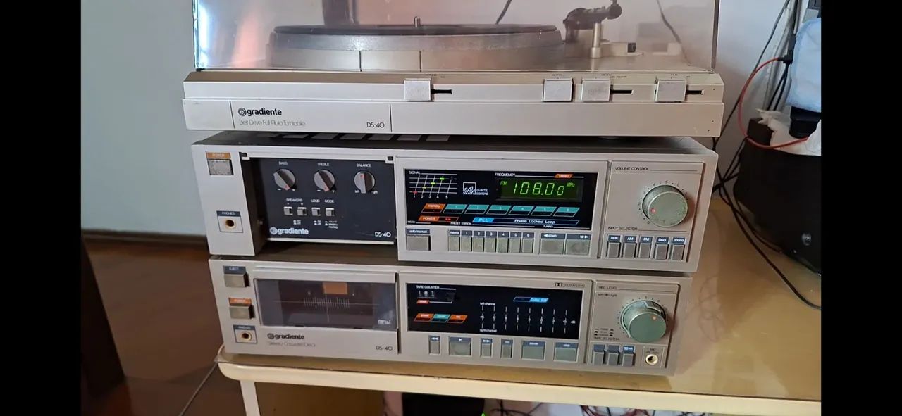 DS40 Gradiente Troco em um pré amplificador  - Foto 2