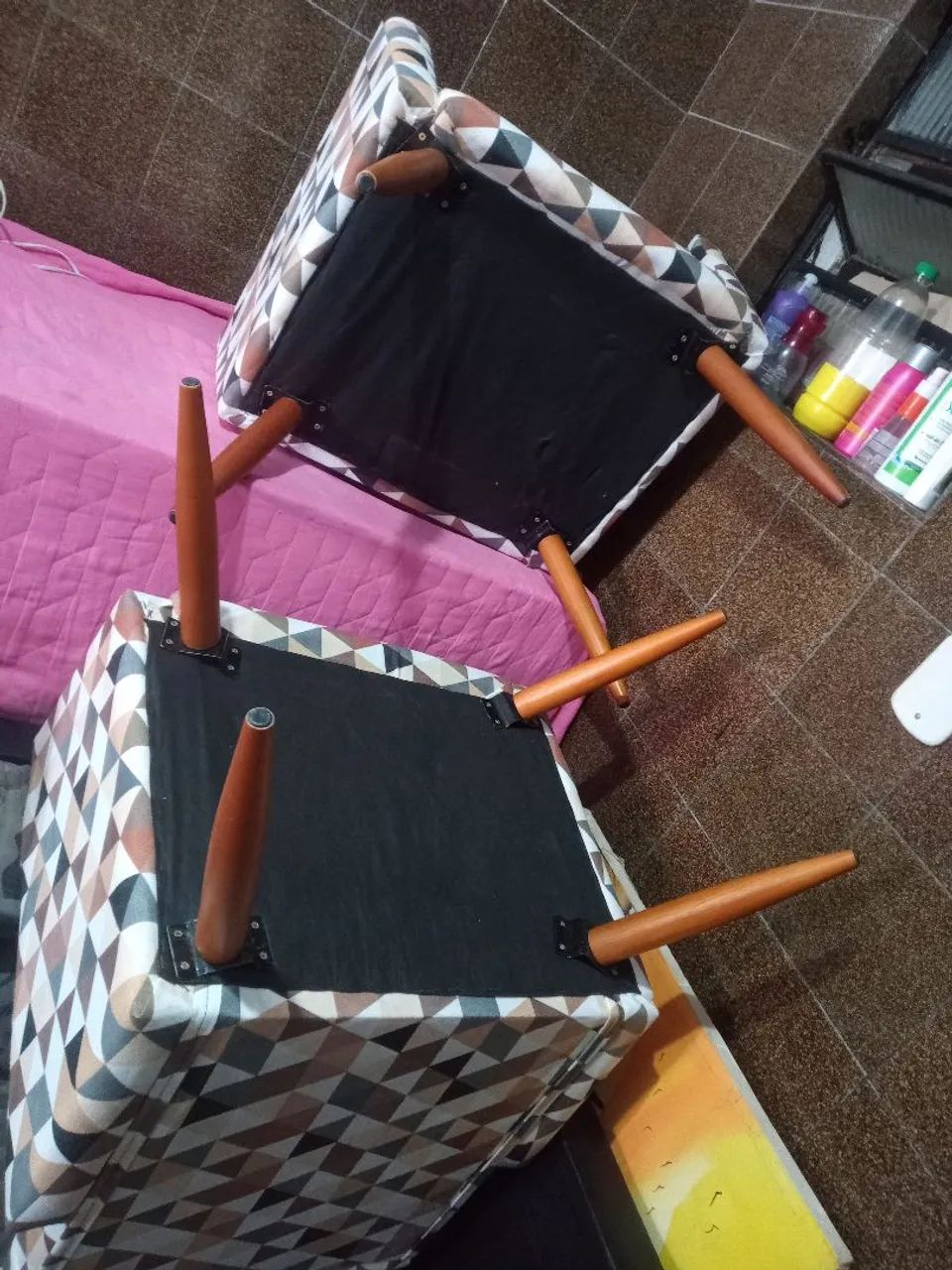 Produto para varanda ou sala, tem umas machinhas no acento. - Foto 3