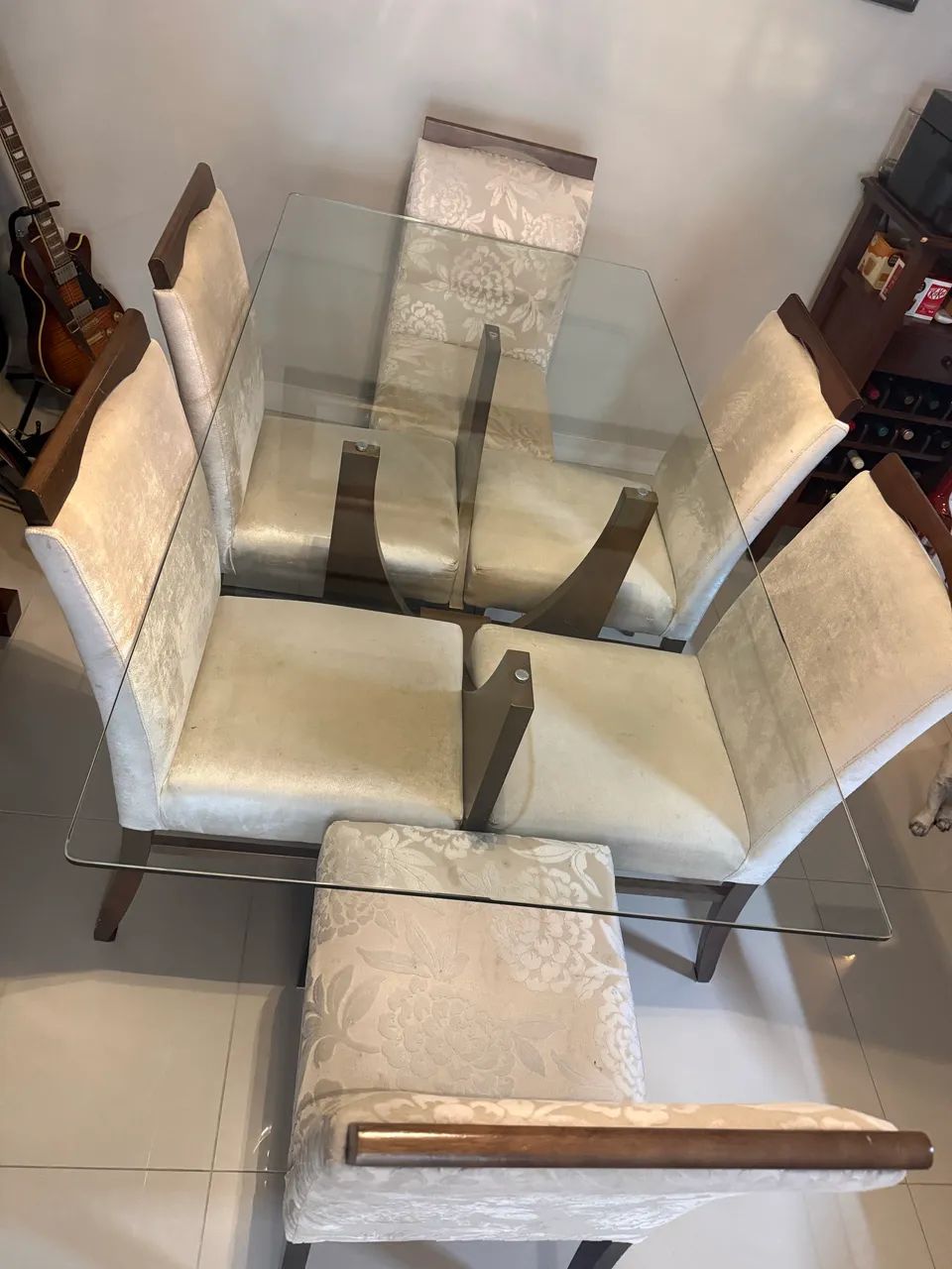 Conjunto mesa de jantar e seis cadeiras - Foto 2