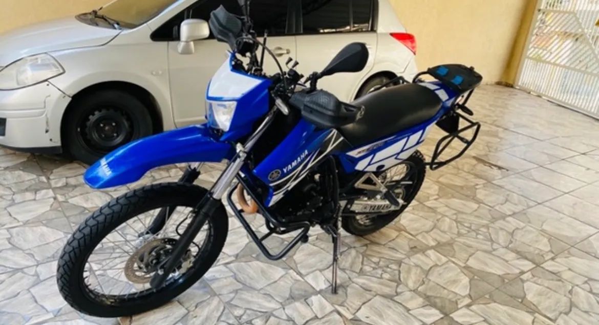 Lander moto para viajar - Foto 2