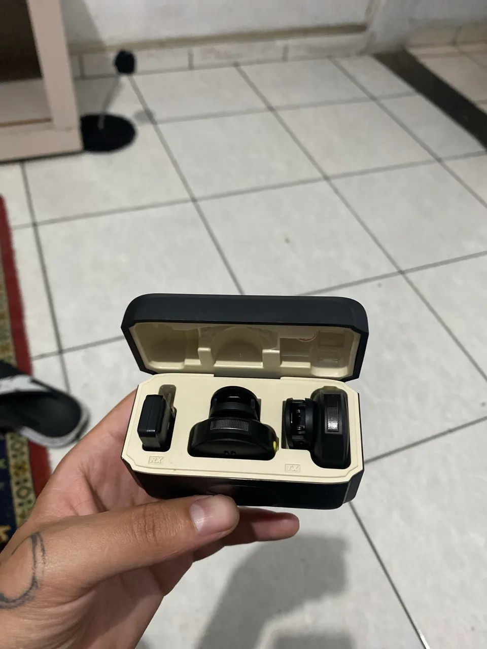 wireless lavalier microphone431117139969331201