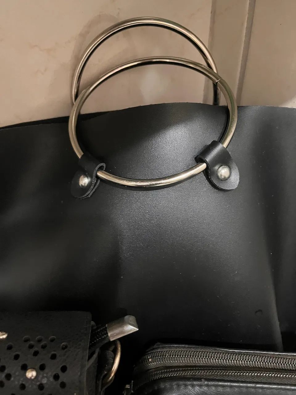 Lote com 4 bolsas. - Foto 2