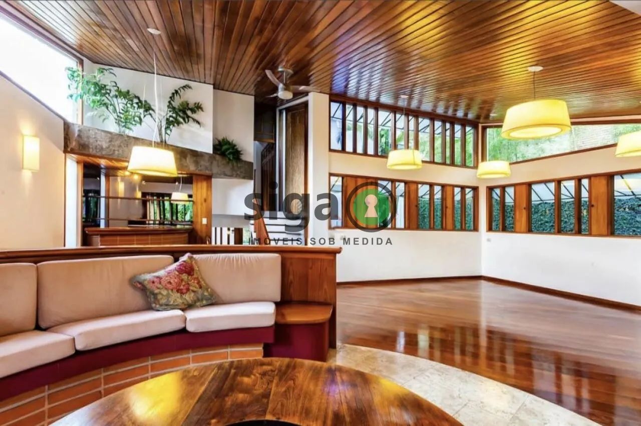 Casa em condominio Morumbi com 480m²