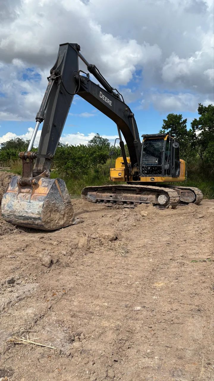Escavadeira John Deere - Foto 2