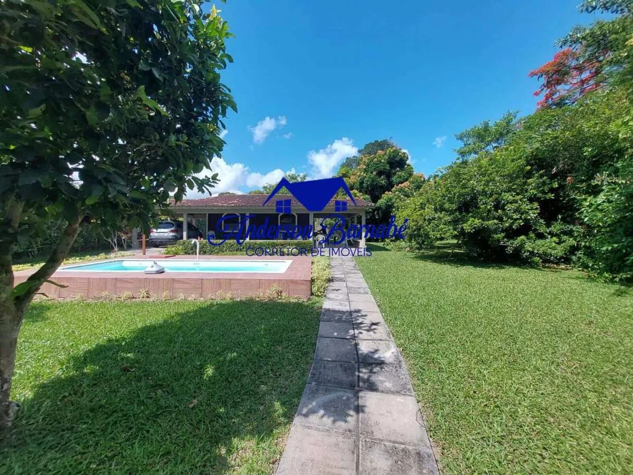 ALDEIA - CASA EM CONDOMÍNIO COM PISCINA