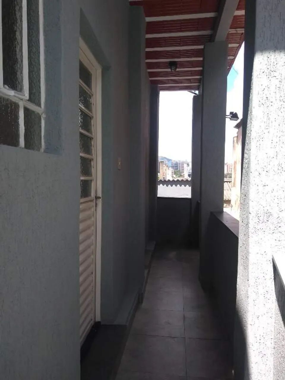 CASA 02 QUARTOS - QUINTAL / SEM VAGA DE GARAGEM - Foto 2