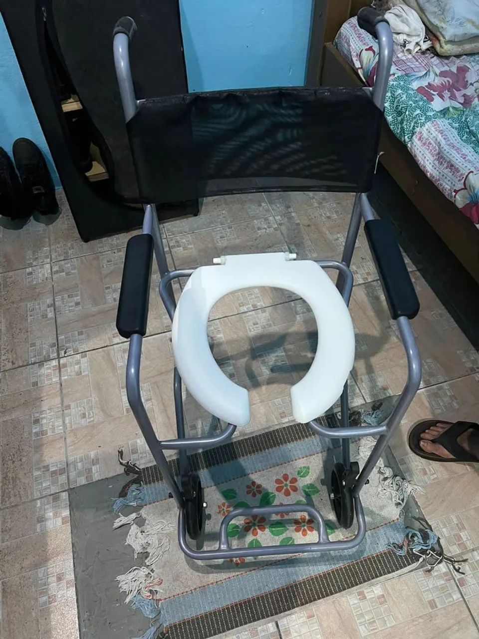 Cadeira de banho - Foto 2
