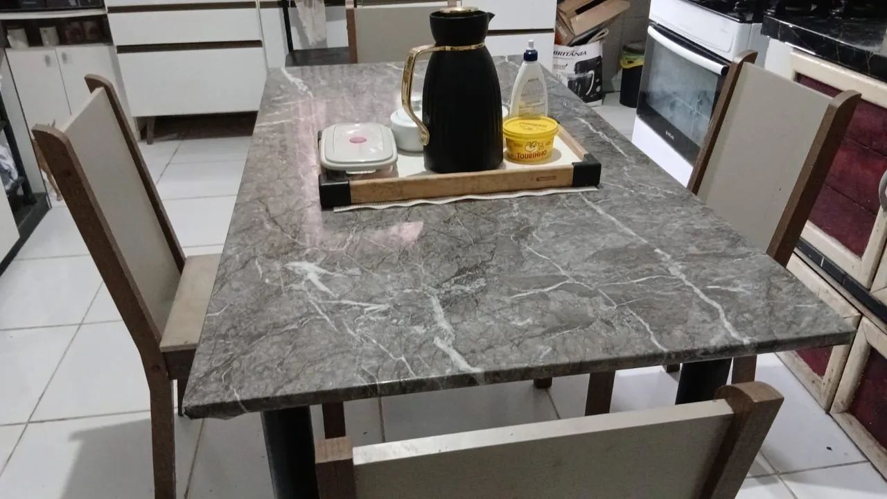 MESA COM TAMPA DE MÁRMORE  - Foto 2