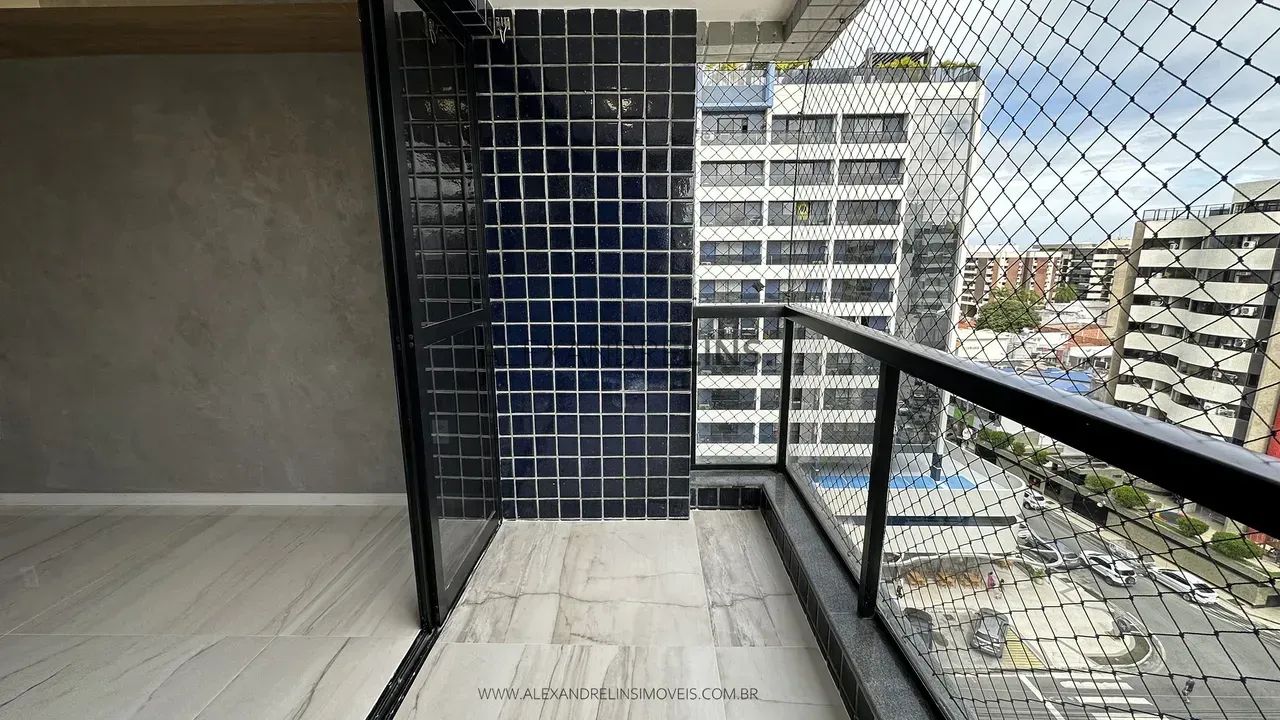 Excelente apartamento com 3 quartos semi mobiliado no melhor da Ponta Verde - Foto 4