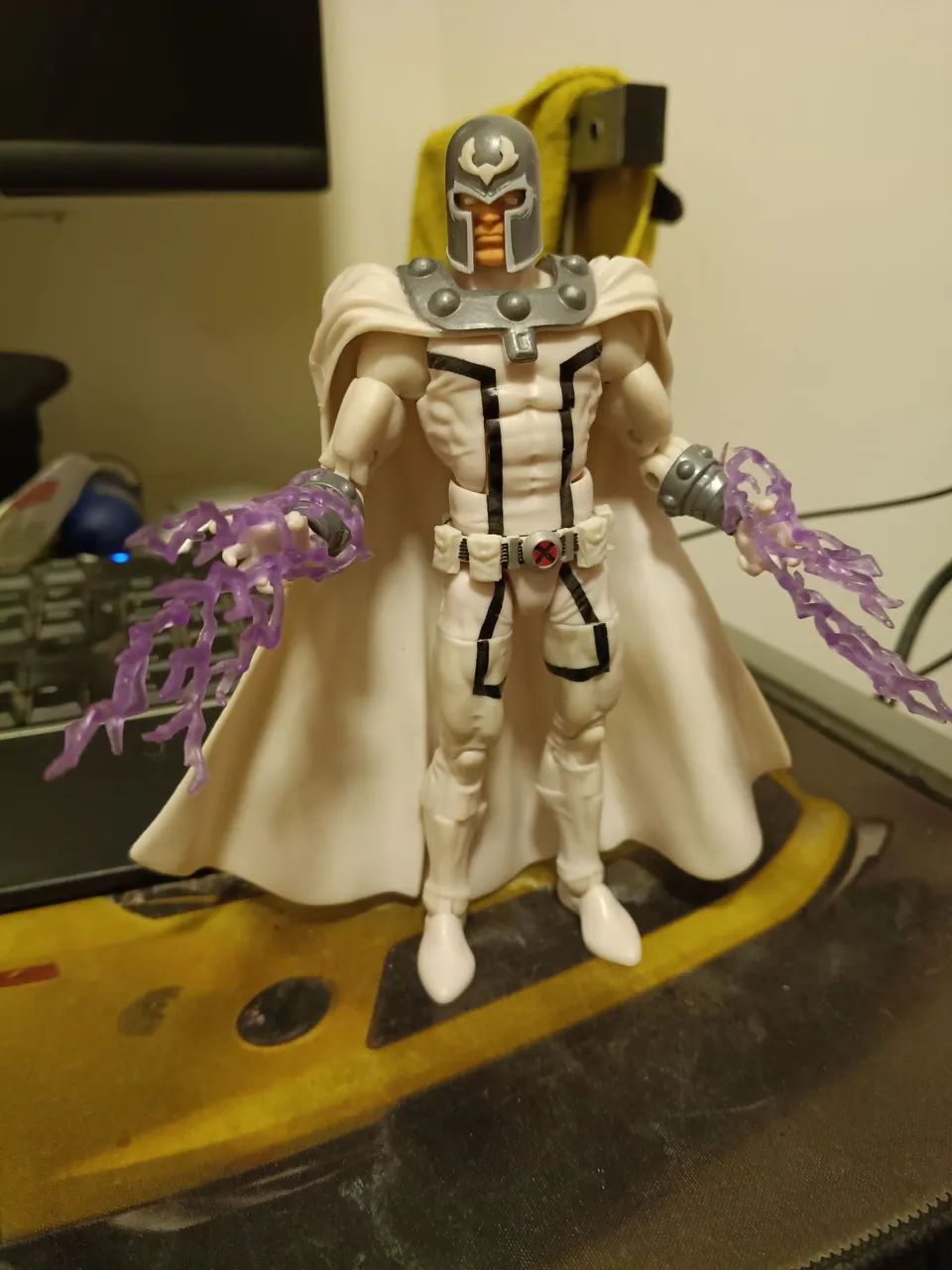 Magneto Marvel Legends  - Foto 3