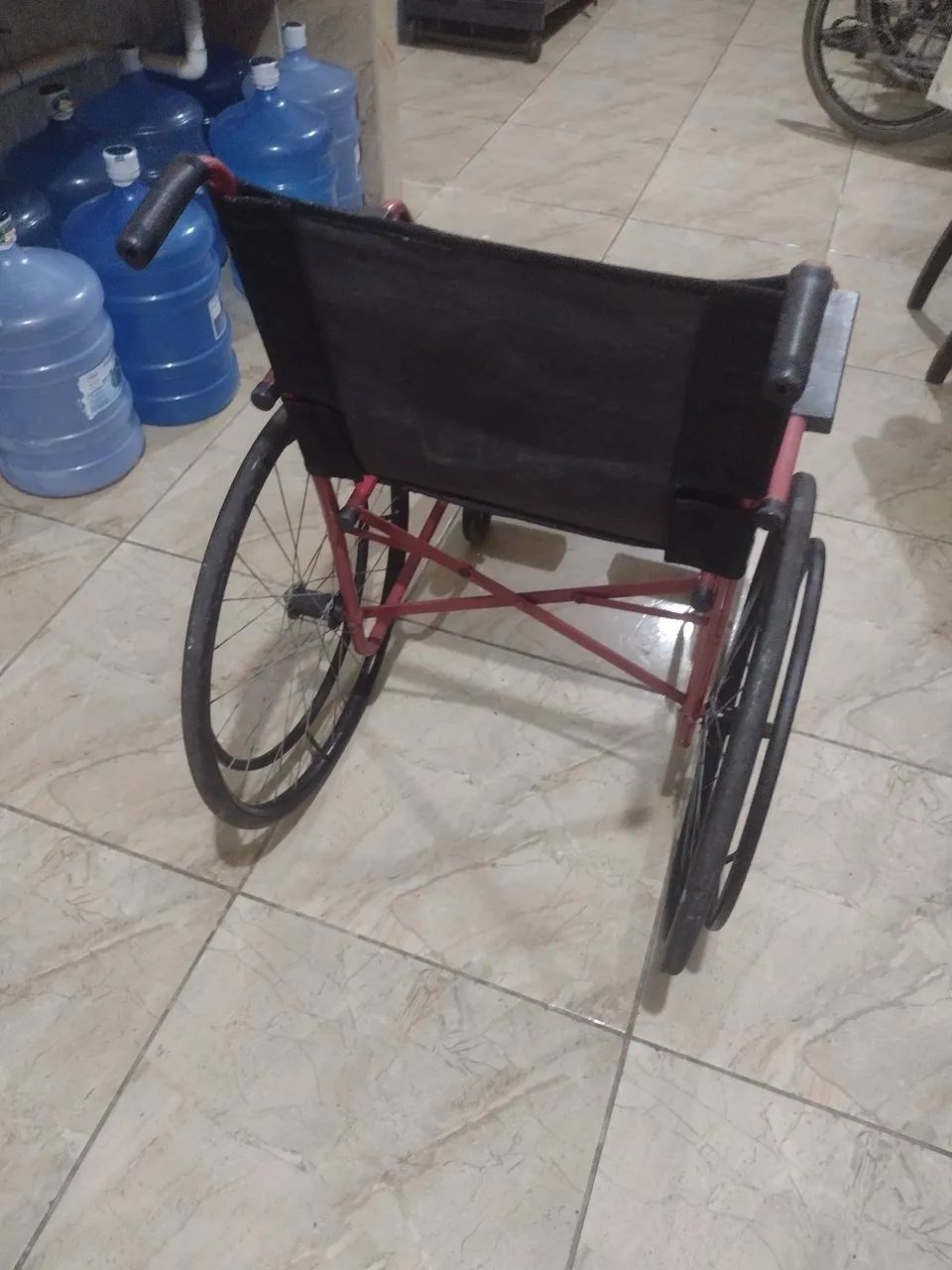 Cadeira de rodas de passeio - Foto 2