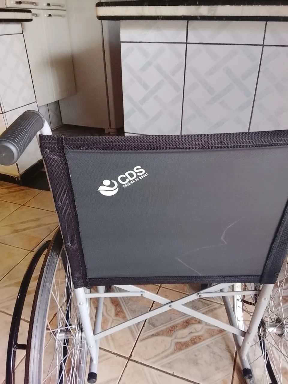 Cadeira de rodas nova oportunidade  - Foto 5