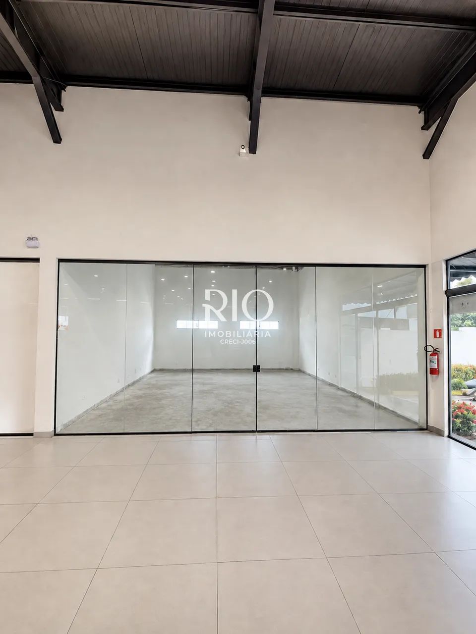 Sala comercial para locação-Galeria ALPHA MALL-24HORAS