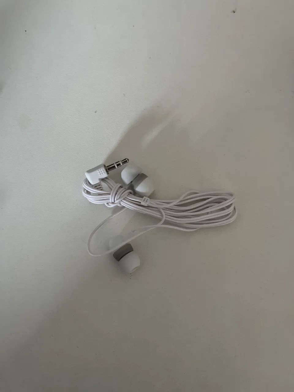 FONE DE OUVIDO (com fio)