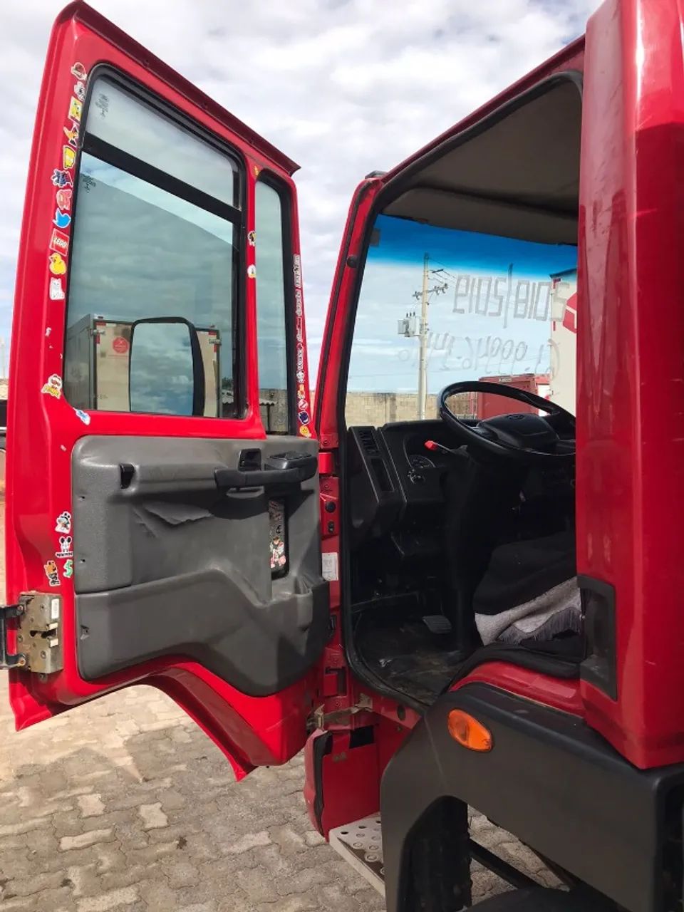 FORD CARGO 816 2018/2019 COMPLETO COM AR CONDICIONADO E POUCO RODADO. - Foto 8