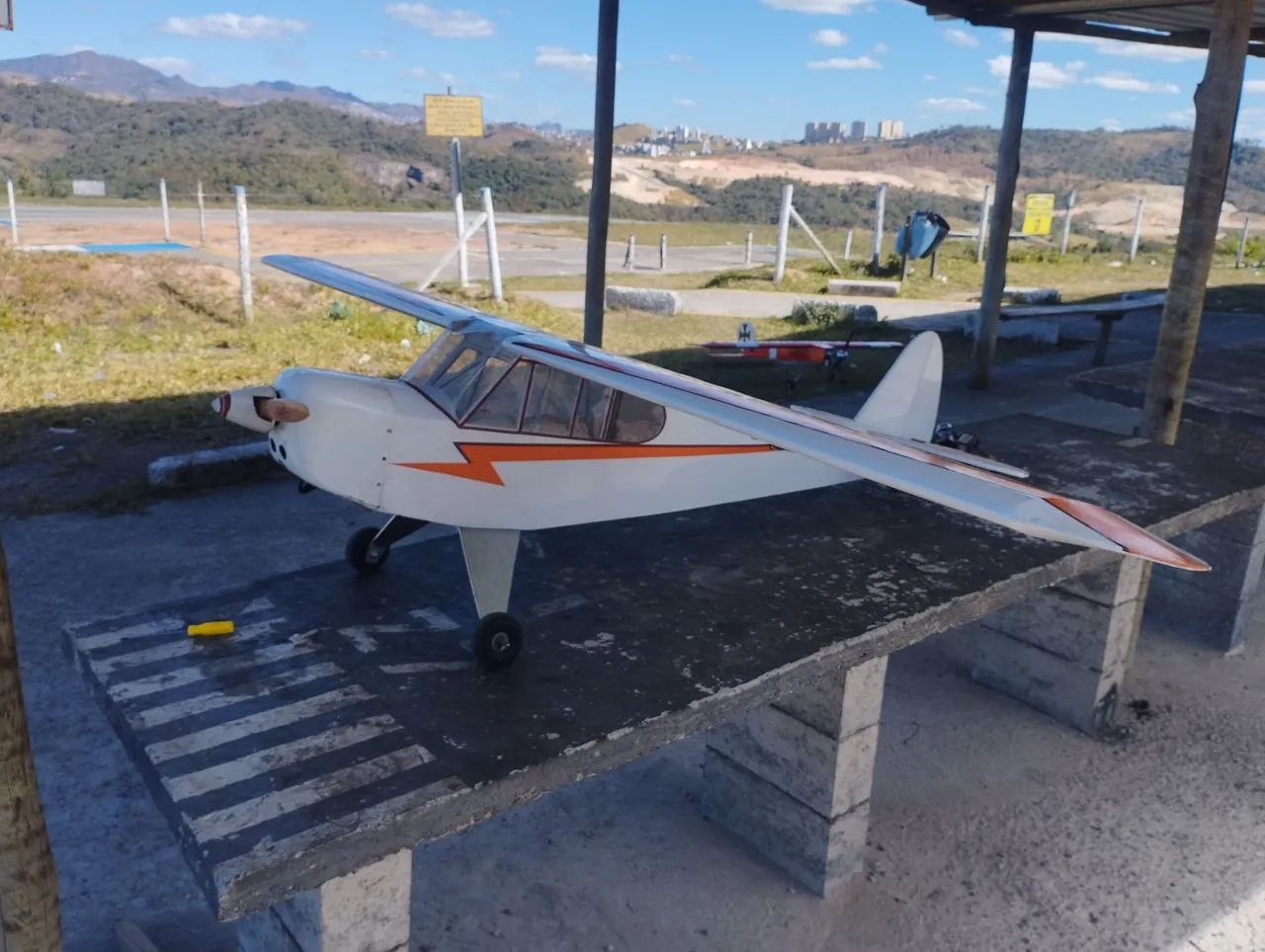 Aeromodelo piper cleepd wing 