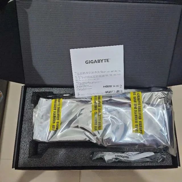 RTX 5070 Windforce OC SFF 12GB GDDR7 (Impecável) - Foto 3