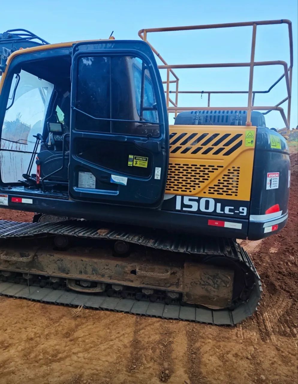 Escavadeira Hyundai 150 LC-9 ano 2023 com 7.000 horase mecânica em ótimo estado, em SP - Foto 3