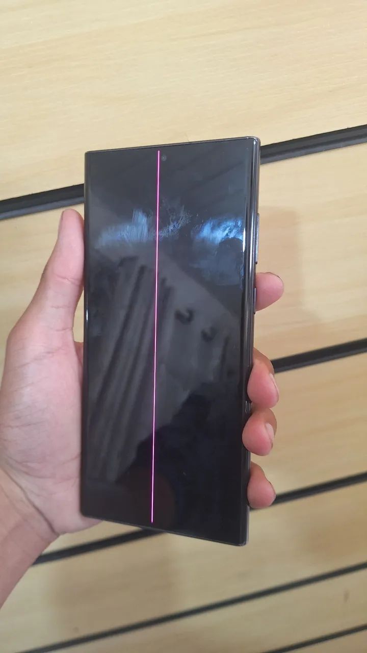 S 22 ultra 256GB com linha na tela  - Foto 3