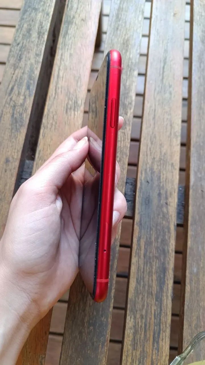 Iphone XR Vermelho + Acessórios - Foto 2