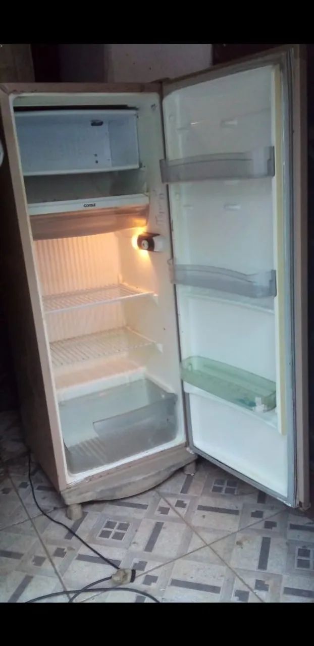 GELADEIRAS A PARTI DE