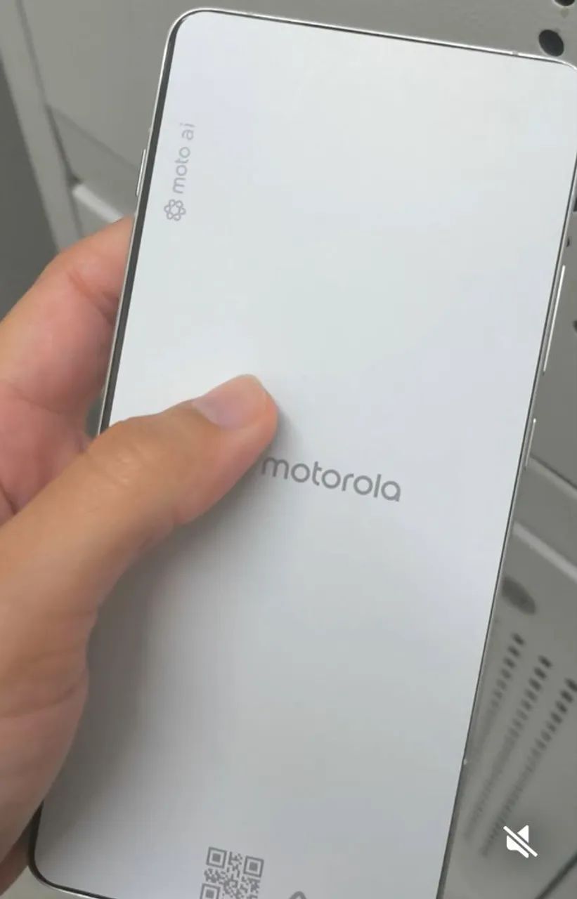 Moto Edge 70  - Foto 2