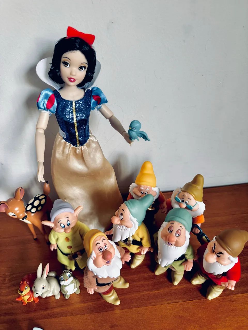 Playset colecionável Branca de Neve e os sete anões  - Foto 2