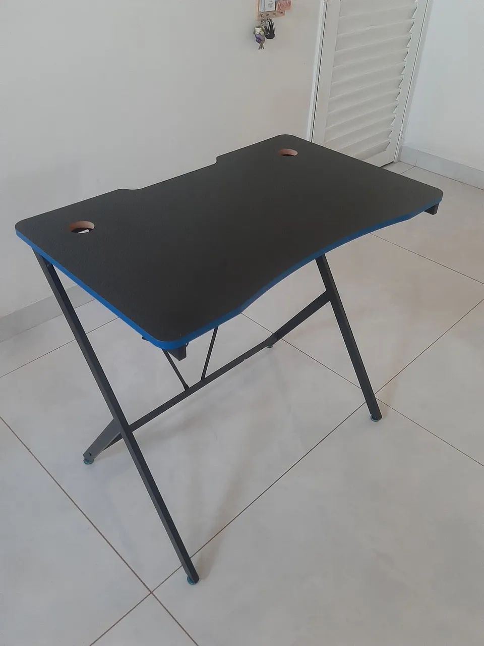 Mesa Gamer Azul e Preta